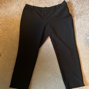 Roz & Ali black mid calf pants.